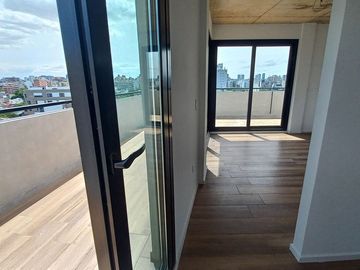 VENTA DÚPLEX 3 AMB. CHACARITA BALCÓN TERRAZA FTE.