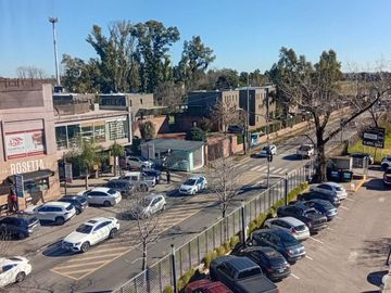 Oficina en alquiler officia Pilar