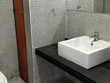 Oficina en alquiler officia Pilar