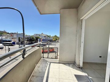 Venta depto. 3 amb. terraz BalconParque Patricios,
