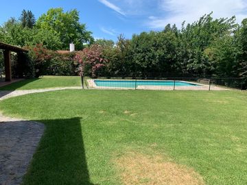 CASA  EN ALQUILER COUNTRY CLUB LOS LAGARTOS PILAR