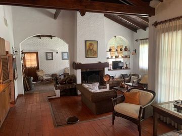 CASA  EN ALQUILER COUNTRY CLUB LOS LAGARTOS PILAR