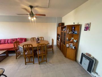 VENTA 4 ambientes Excelente La Paternal