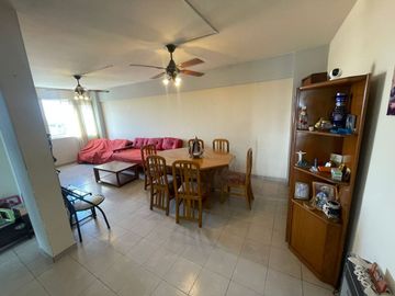 VENTA 4 ambientes Excelente La Paternal