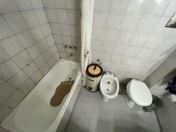 VENTA 4 ambientes Excelente La Paternal