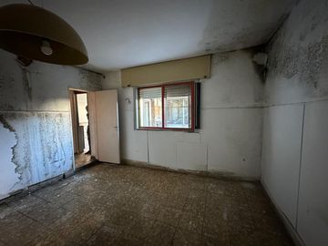 CASA EN VENTA TRES PLANTAS A RECICLAR PICHINCHA