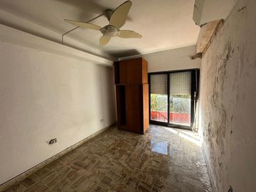 CASA EN VENTA TRES PLANTAS A RECICLAR PICHINCHA