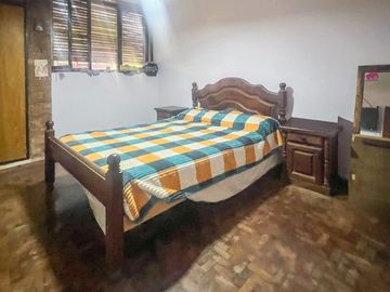 CASA EN VENTA 3 DORMITORIOS CON COCHERA LA FLORIDA