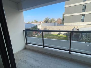 VENTA DPTO DOS AMBIENTES EN ITUZAINGO