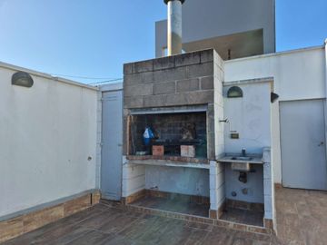 VENTA 2 AMB DUPLEX BALCON CHACARITA COLEGIALES