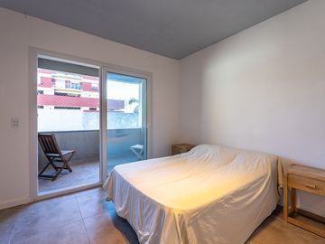 Venta departamento dos ambientes Tigre con cochera