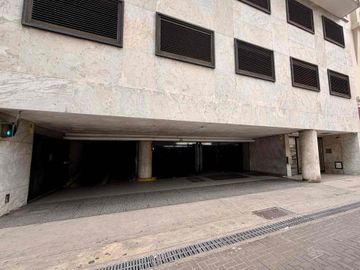 VENTA COCHERA ACCESO DIRECTO SEG 24HS ZONA RETIRO