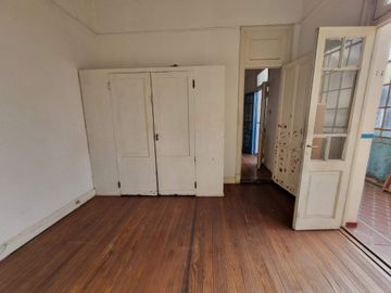 Galpón San Cristóbal Venta con vivienda