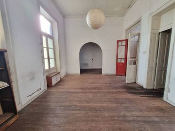 Galpón San Cristóbal Venta con vivienda