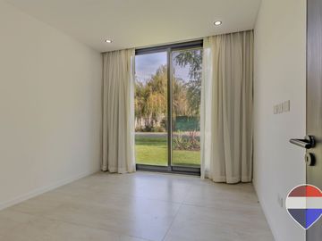 Casa en Alquiler en Haras del Sur II