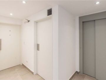 Venta Departamento 2 amb, patio, Pque Patricios