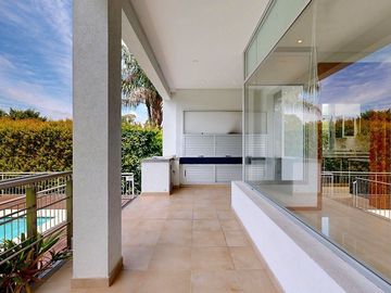 Casa en VENTA OMBUES HUDSON 4 dormitorios y pileta