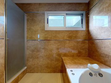 Casa en VENTA OMBUES HUDSON 4 dormitorios y pileta