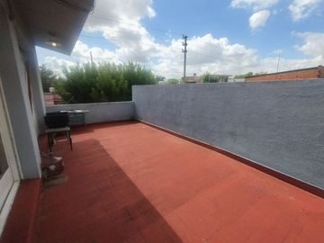 Casa, Venta, 2 Familias, Cochera, Local, Merlo