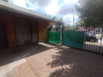 Casa, Venta, 2 Familias, Cochera, Local, Merlo