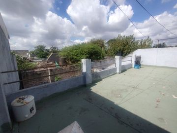 Casa, Venta, 2 Familias, Cochera, Local, Merlo