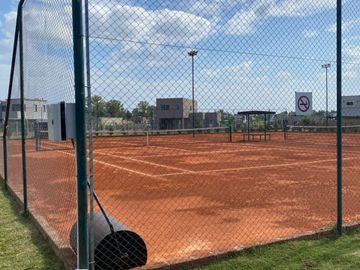 Lote en Santa Lucia ubicación estratégica