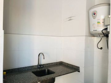 ALQUILER DPTO. 2 AMB. CON BALCÓN EN PARQ. CHACABUC
