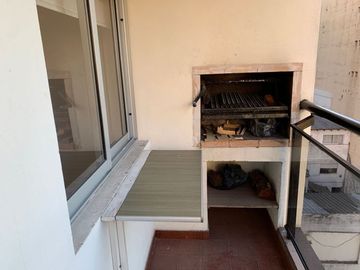 ALQUILER DPTO. 2 AMB. CON BALCÓN EN PARQ. CHACABUC