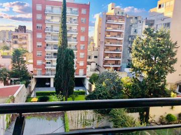 ALQUILER DPTO. 2 AMB. CON BALCÓN EN PARQ. CHACABUC