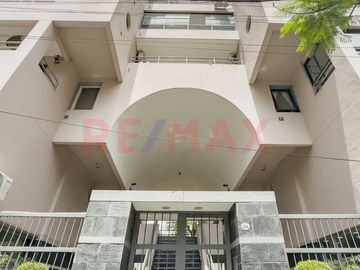 VENTA- depto con balcón corrido y patio propio