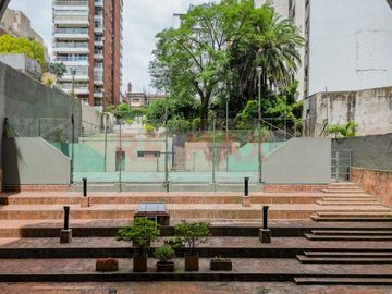 VENTA- depto con balcón corrido y patio propio