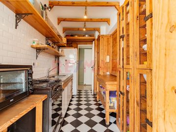 VENTA- depto con balcón corrido y patio propio