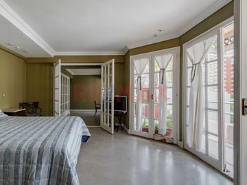 VENTA- depto con balcón corrido y patio propio