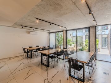 2 AMBIENTES DE 122M2 C/ TERRAZA PROPIA Y PARRILLA