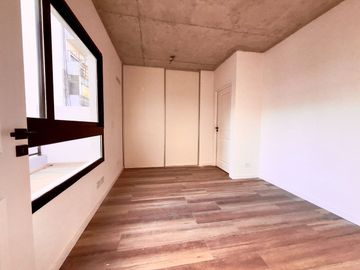 2 AMBIENTES DE 122M2 C/ TERRAZA PROPIA Y PARRILLA