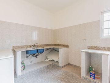 VENTA CASA LOTE PROPIO FLORES APTO CREDITO