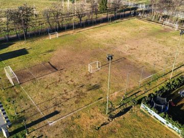 VENTA 2 AMBIENTES CON PATIO CON JARDIN EN LAGOON