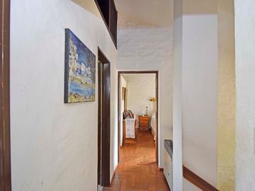 Casa 5 Amb en Venta Florida B Roca con pileta