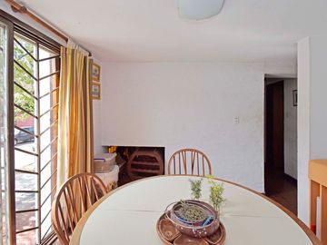 Casa 5 Amb en Venta Florida B Roca con pileta