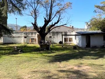 VENTA HOSTERÍA CON PILETA BIALET MASSE PUNILLA CBA