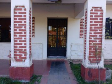 VENTA HOSTERÍA CON PILETA BIALET MASSE PUNILLA CBA
