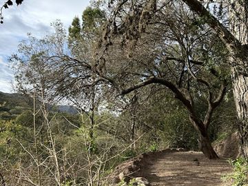 CASA VENTA LA CUMBRE 3 DORM + 1 DE SERVICIO CBA.