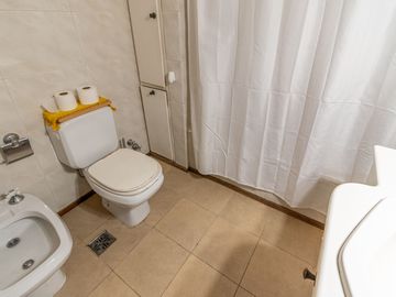 Alquiler Residencial , 4 ambientes, Recoleta