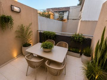 VENTA 2 AMB./ CON 2 BALCONES PALERMO HOLLYWOOD