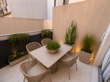VENTA 2 AMB./ CON 2 BALCONES PALERMO HOLLYWOOD