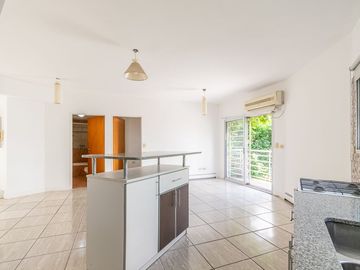venta PH 2 ambientes terraza privada  cochera