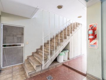 venta PH 2 ambientes terraza privada  cochera