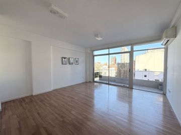 ALQUILER LAS CAÑITAS DOS AMBIENTES BALCÓN COCHERA