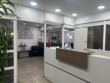 VENTA POLO MÉDICO EN FUNCIONAMIENTO A MTS SUBTE A