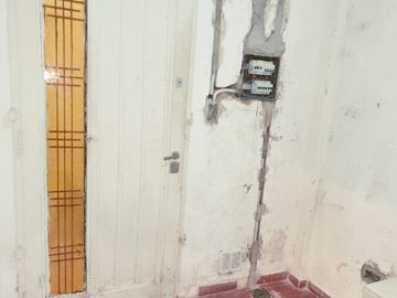 VENTA PH 3 AMBIENTES PATIO SIN EXPENSAS CASTELAR.